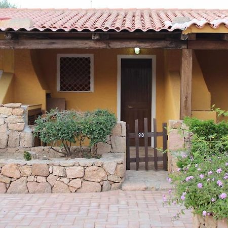Casa Di Lu' - Bilocale Con Giardino - Porto Pollo Apartment Bagian luar foto