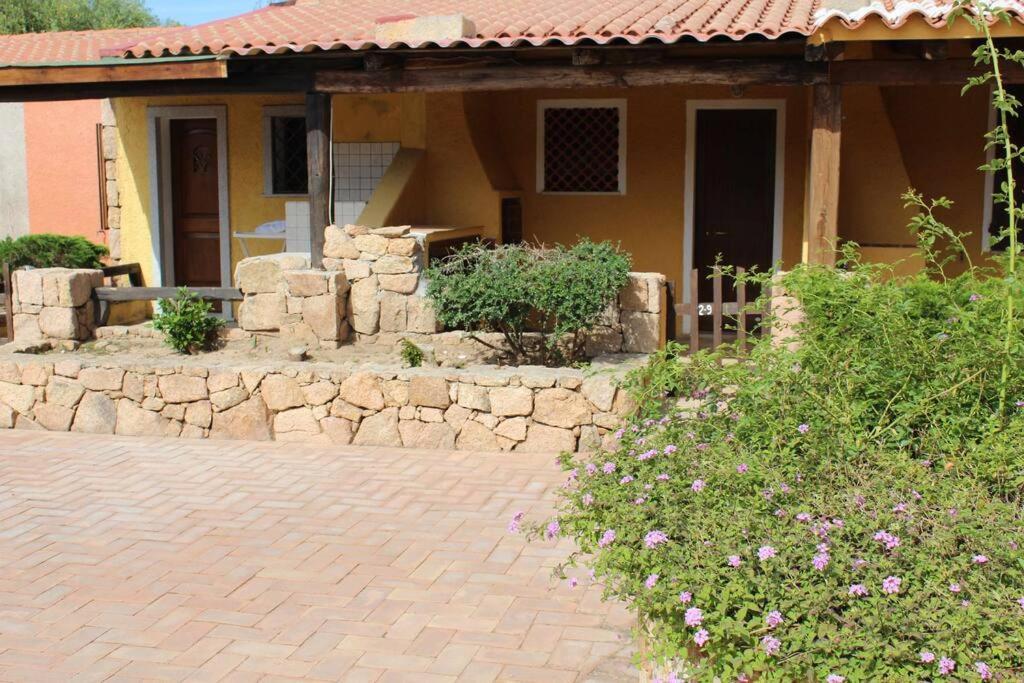 Casa Di Lu' - Bilocale Con Giardino - Porto Pollo Apartment Bagian luar foto